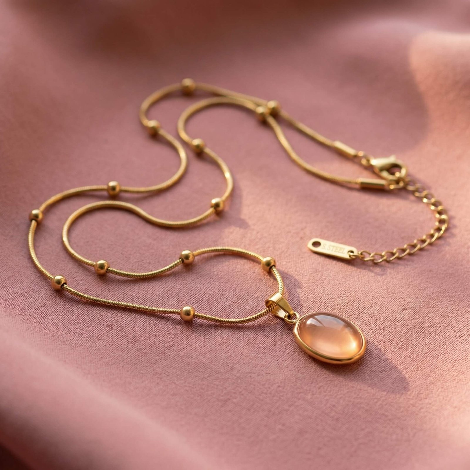 Aura Luxe Pendant