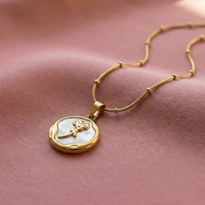 Flora Glow Necklace