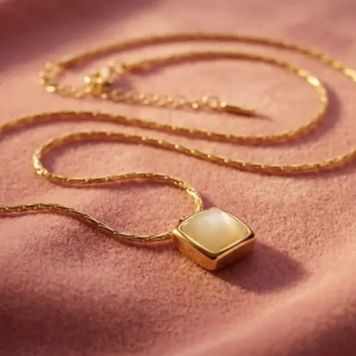 Luna Gold Pendant Necklace