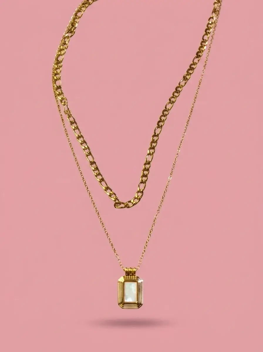 Golden Frame Pendant - Image 4