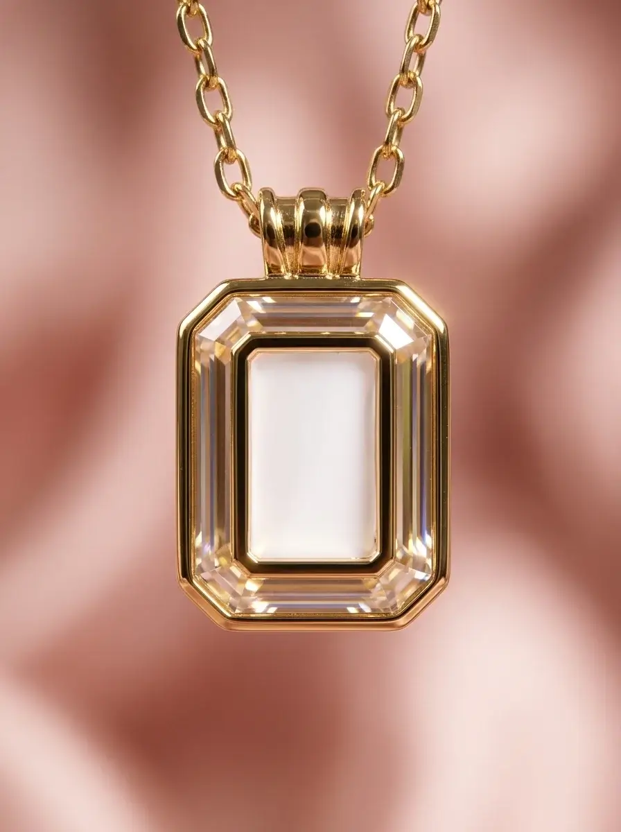 Golden Frame Pendant - Image 6